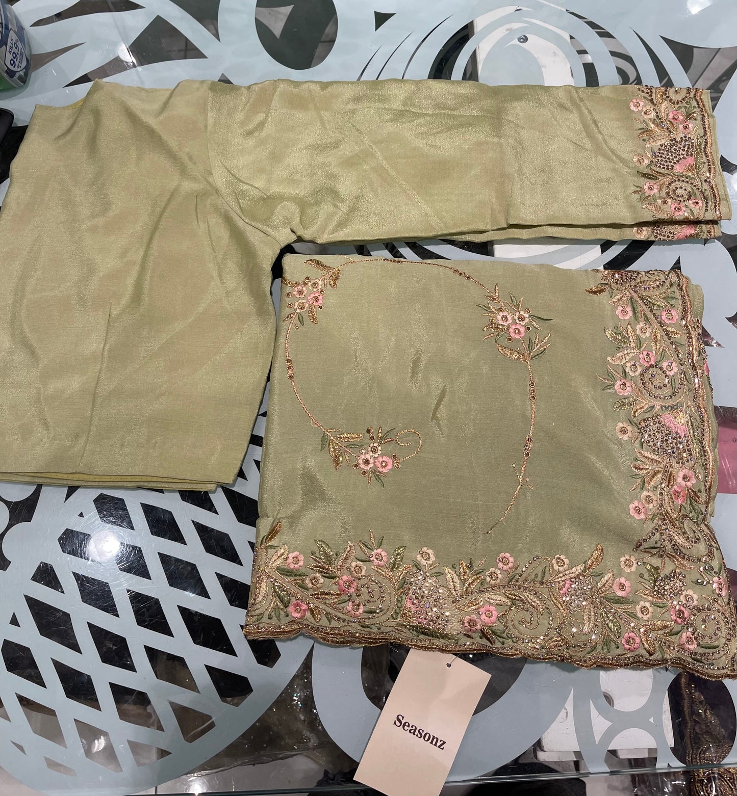 #1085 Saree