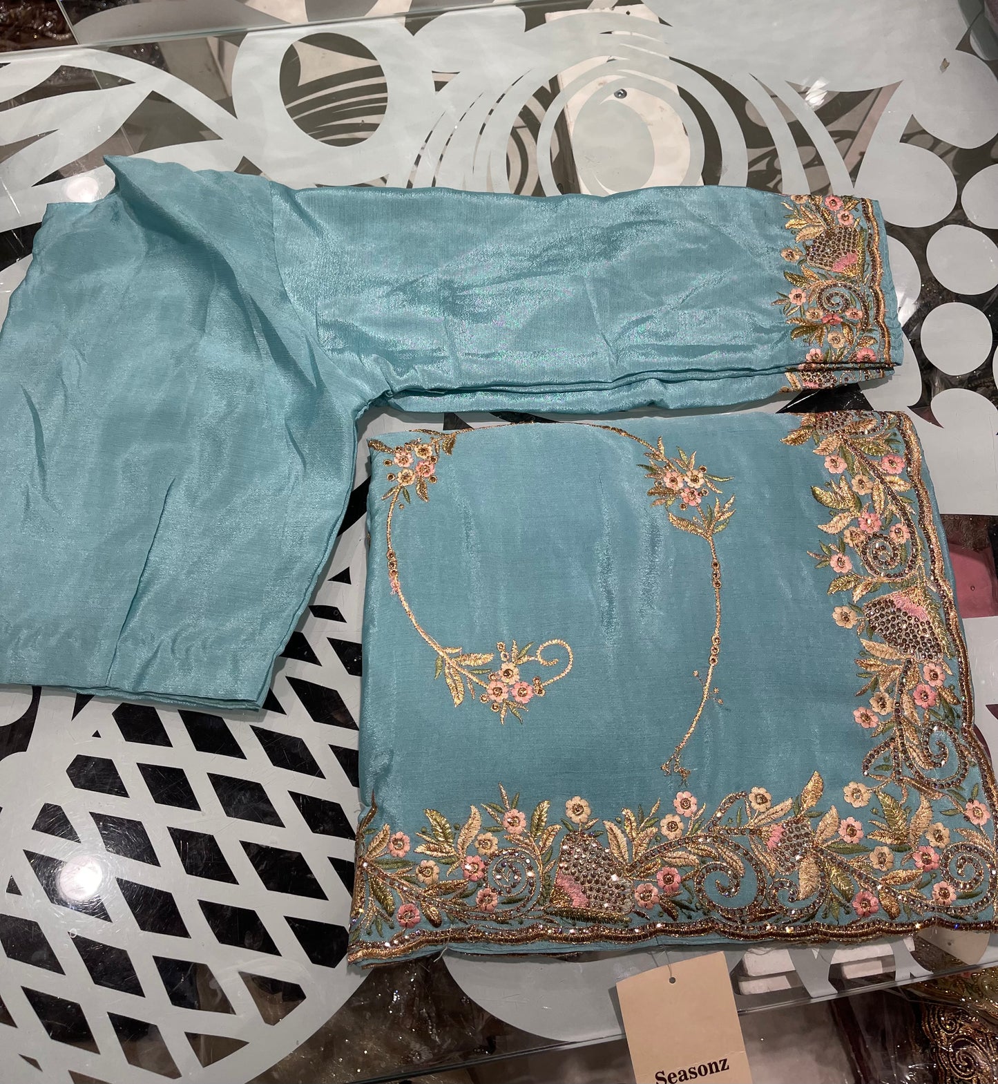 #1085 Saree