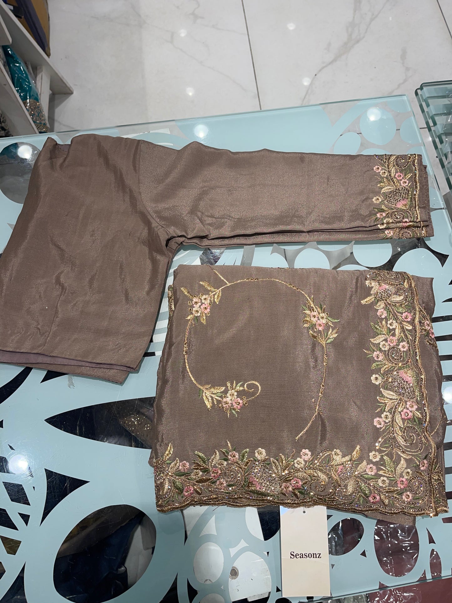 #1085 Saree
