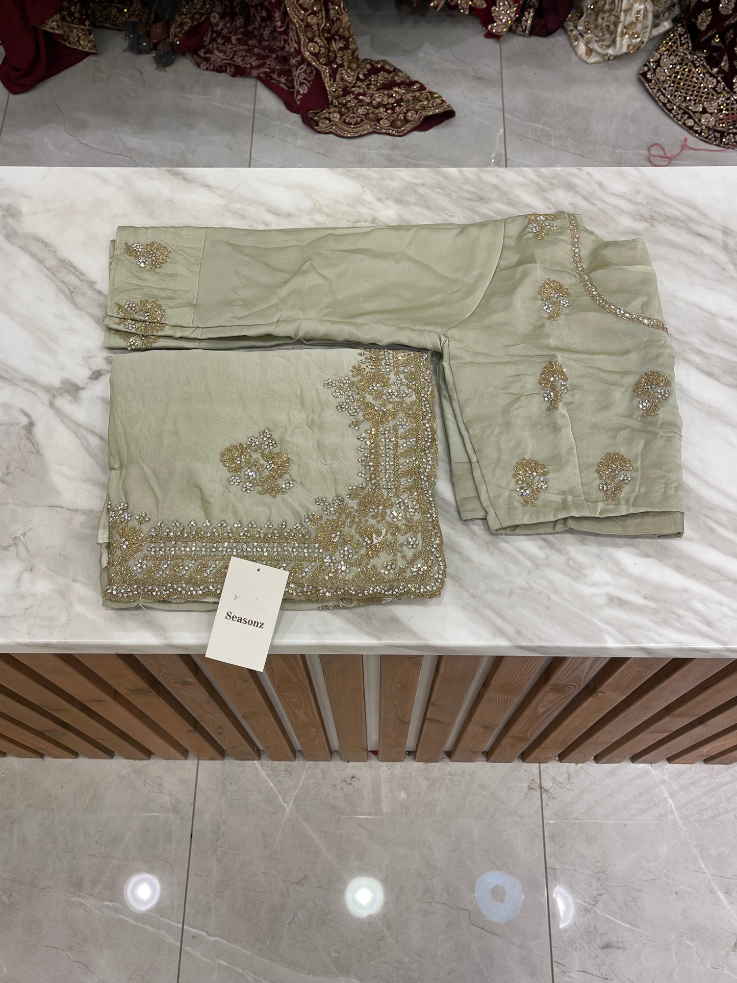 #1781 Saree