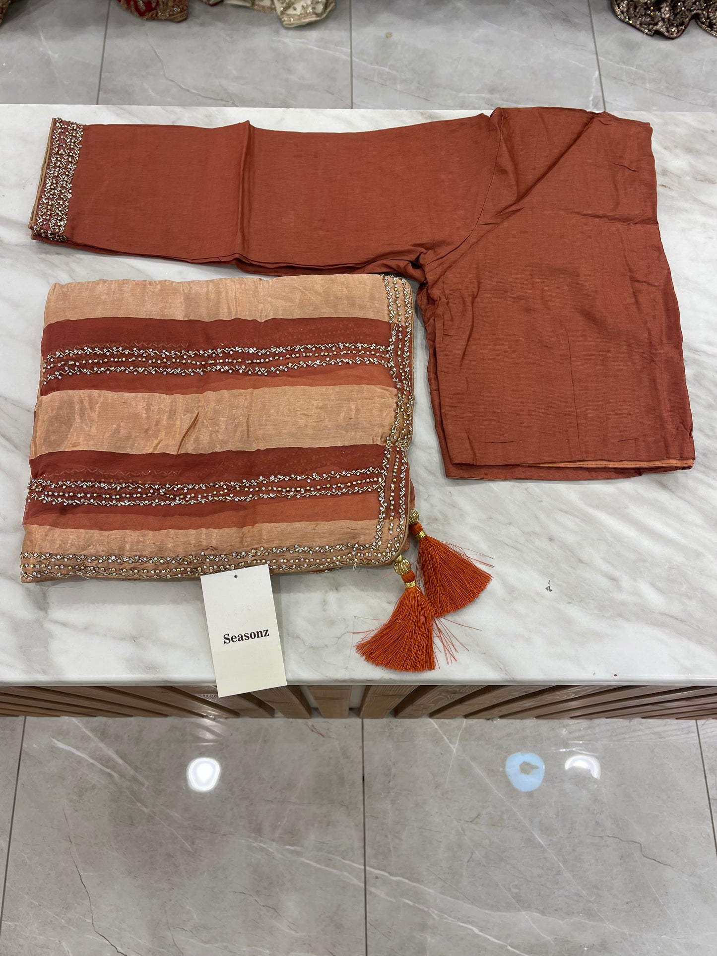 #1801 Saree (two-toned)