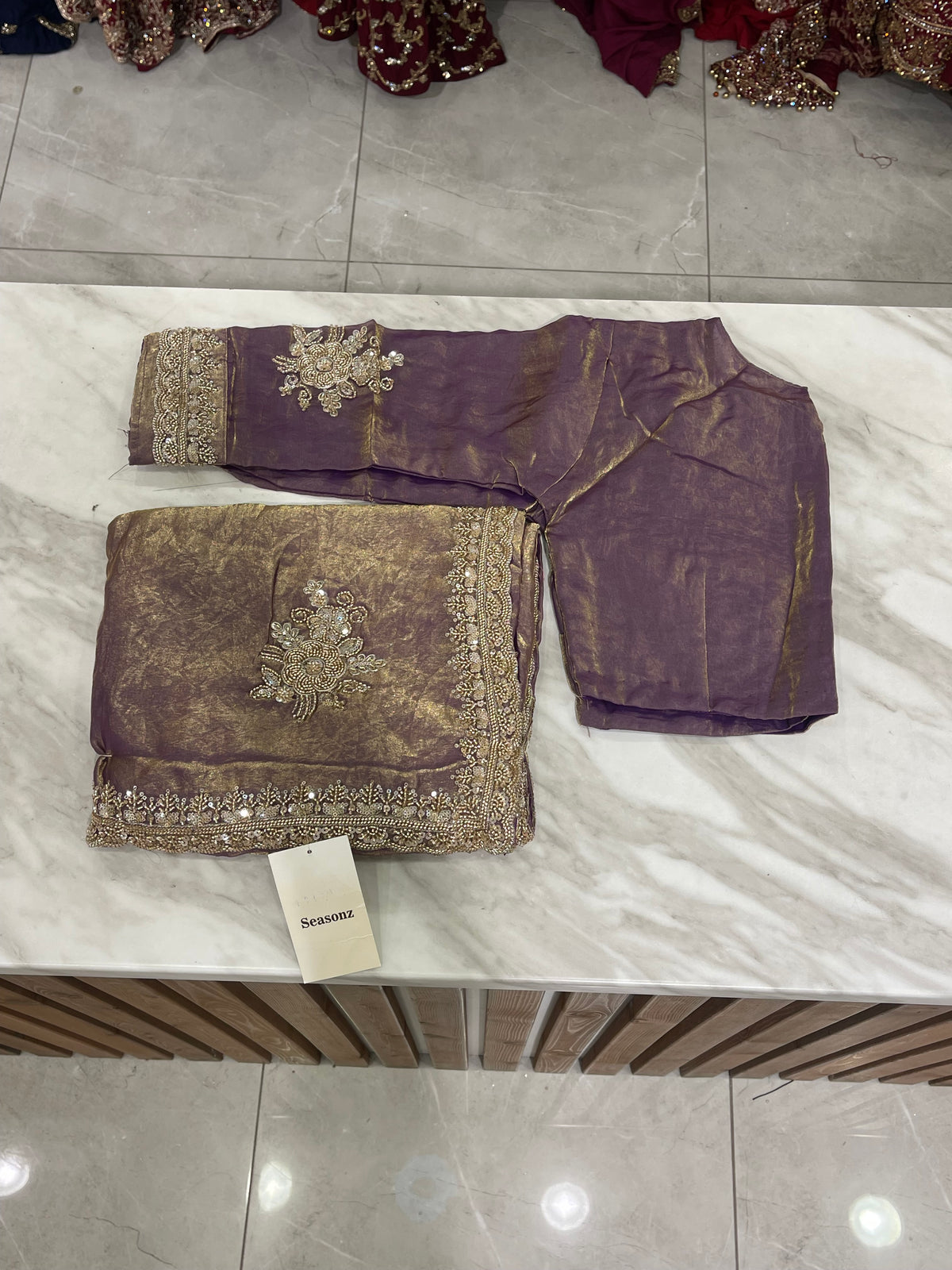 # 2108 Saree