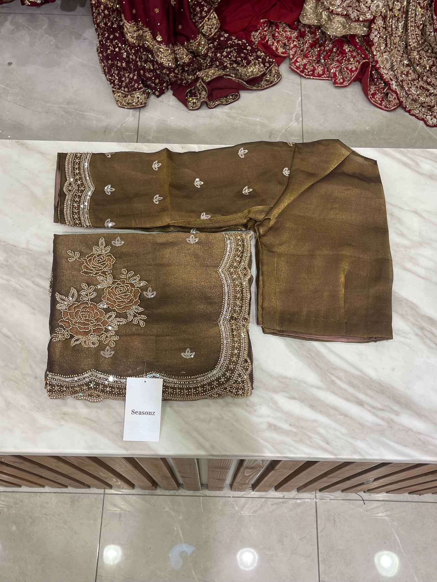 # 2213 Saree