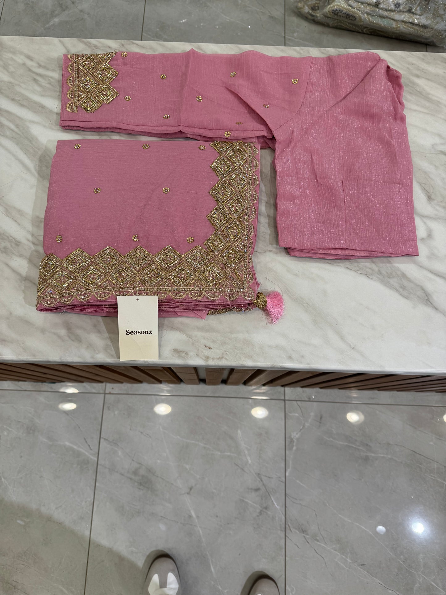 #1769 Saree