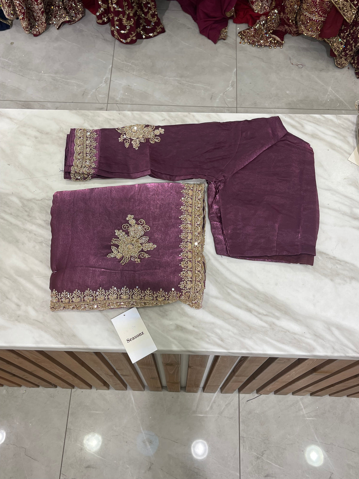 # 2108 Saree