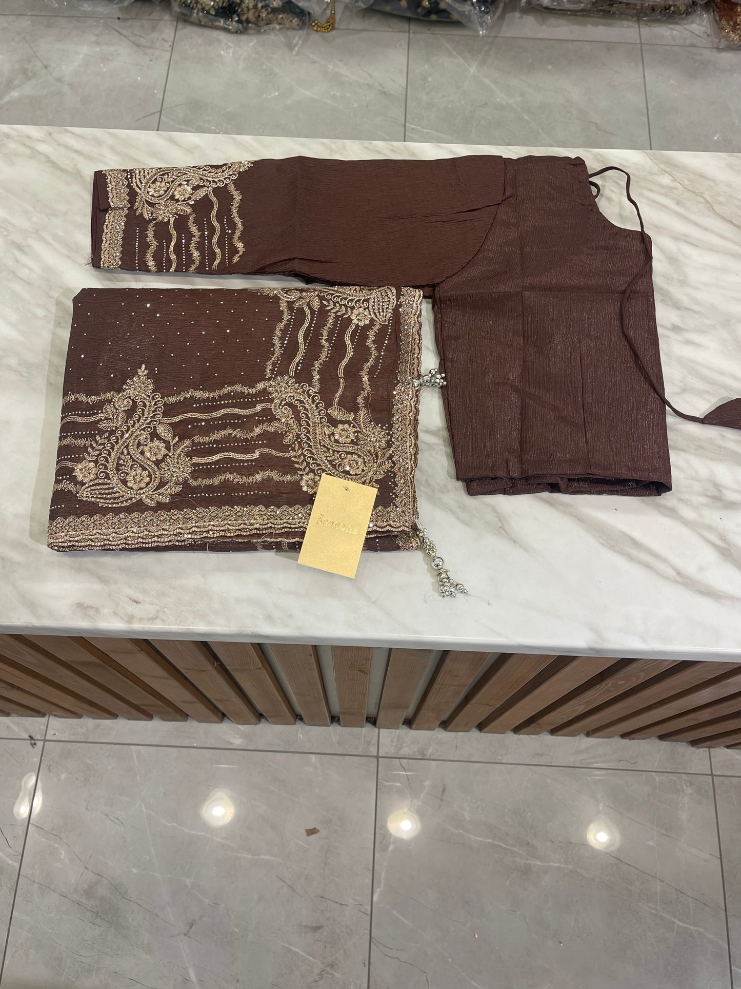 # 504 Saree