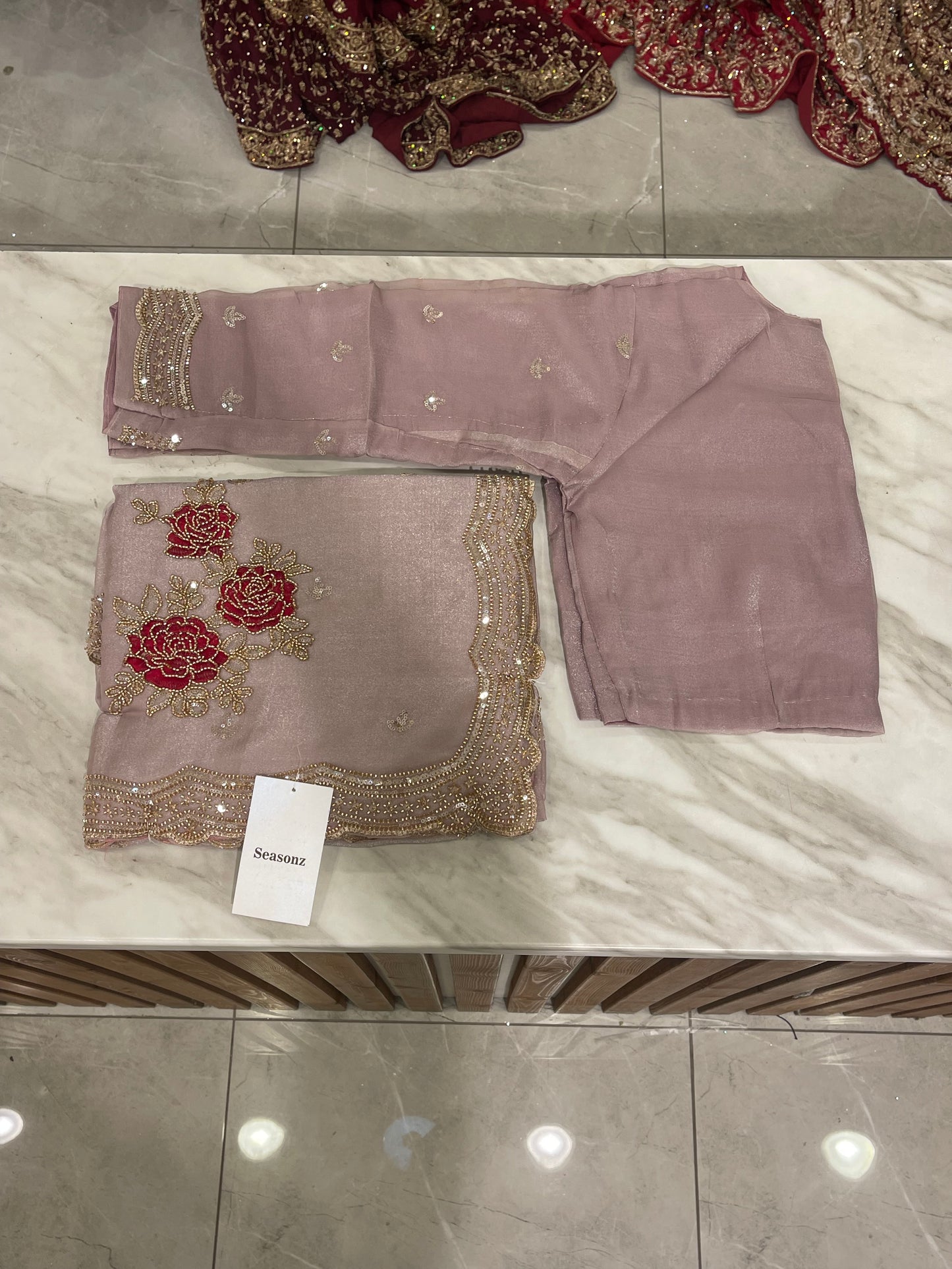 # 2213 Saree