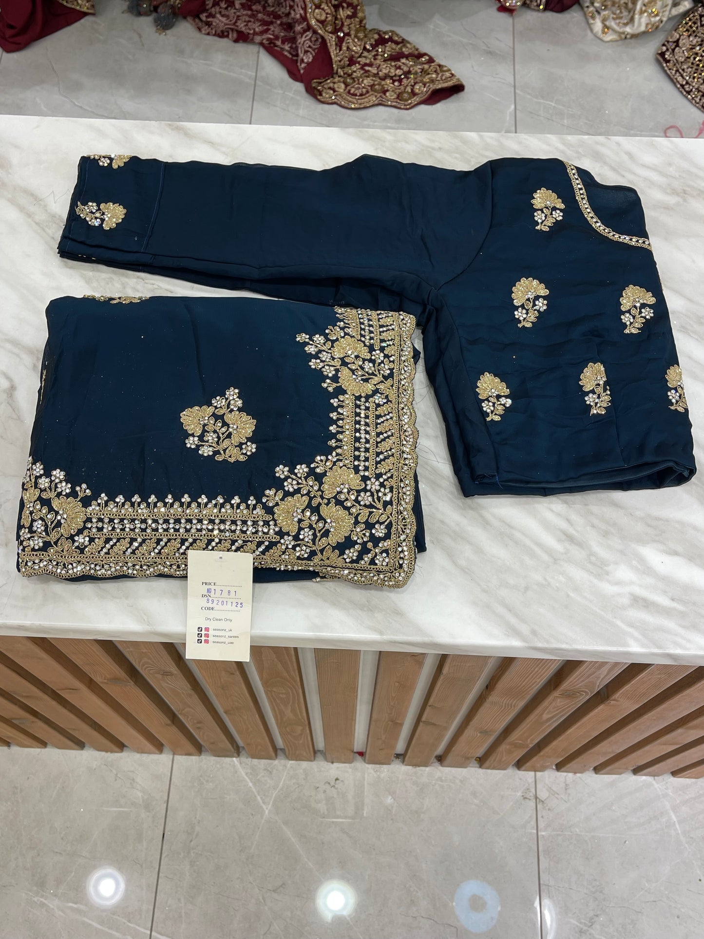 #1781 Saree