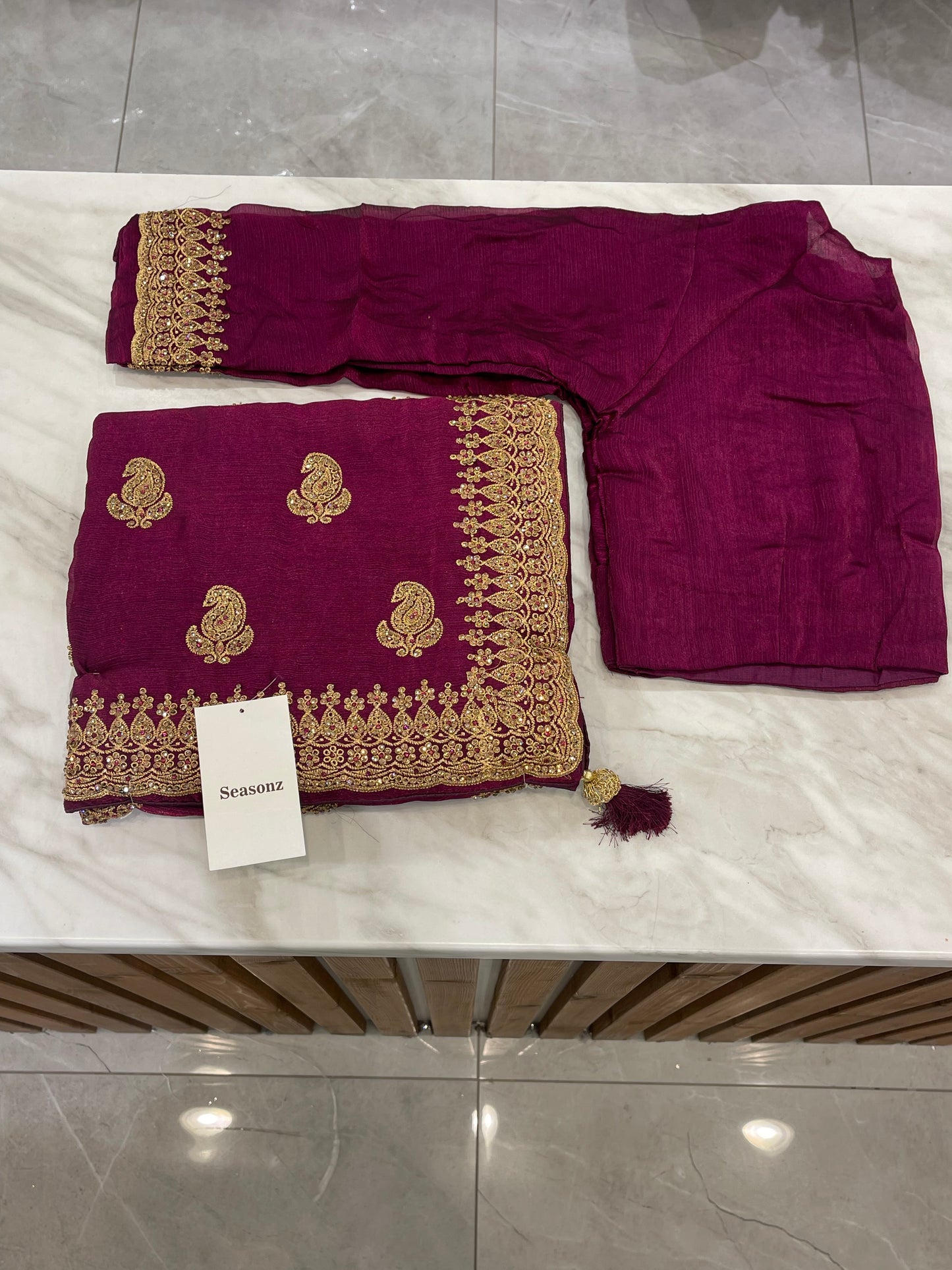 # 1758 Saree