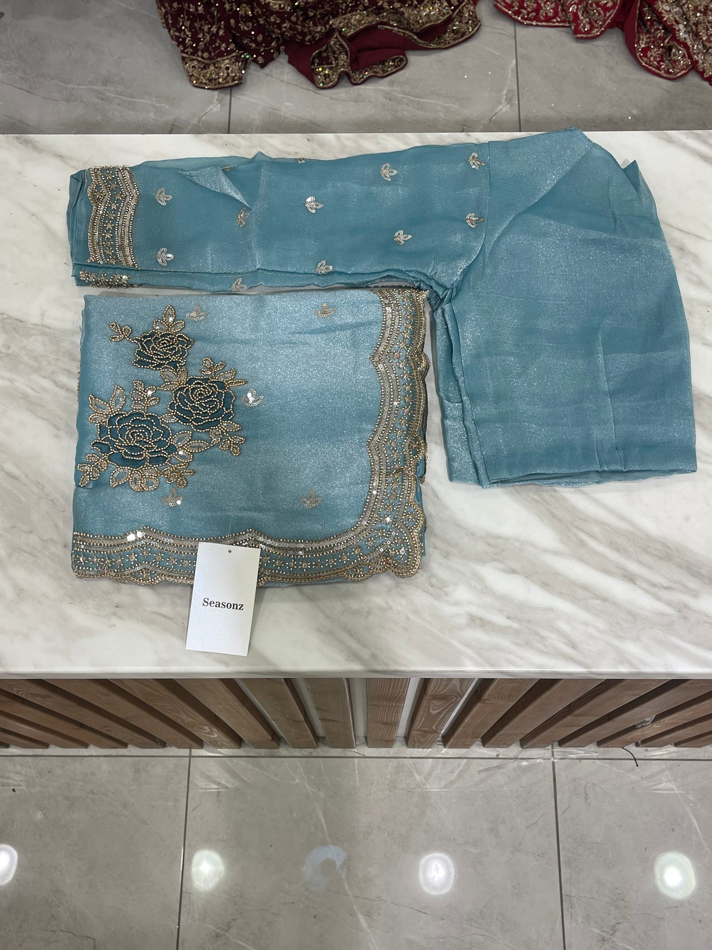 # 2213 Saree