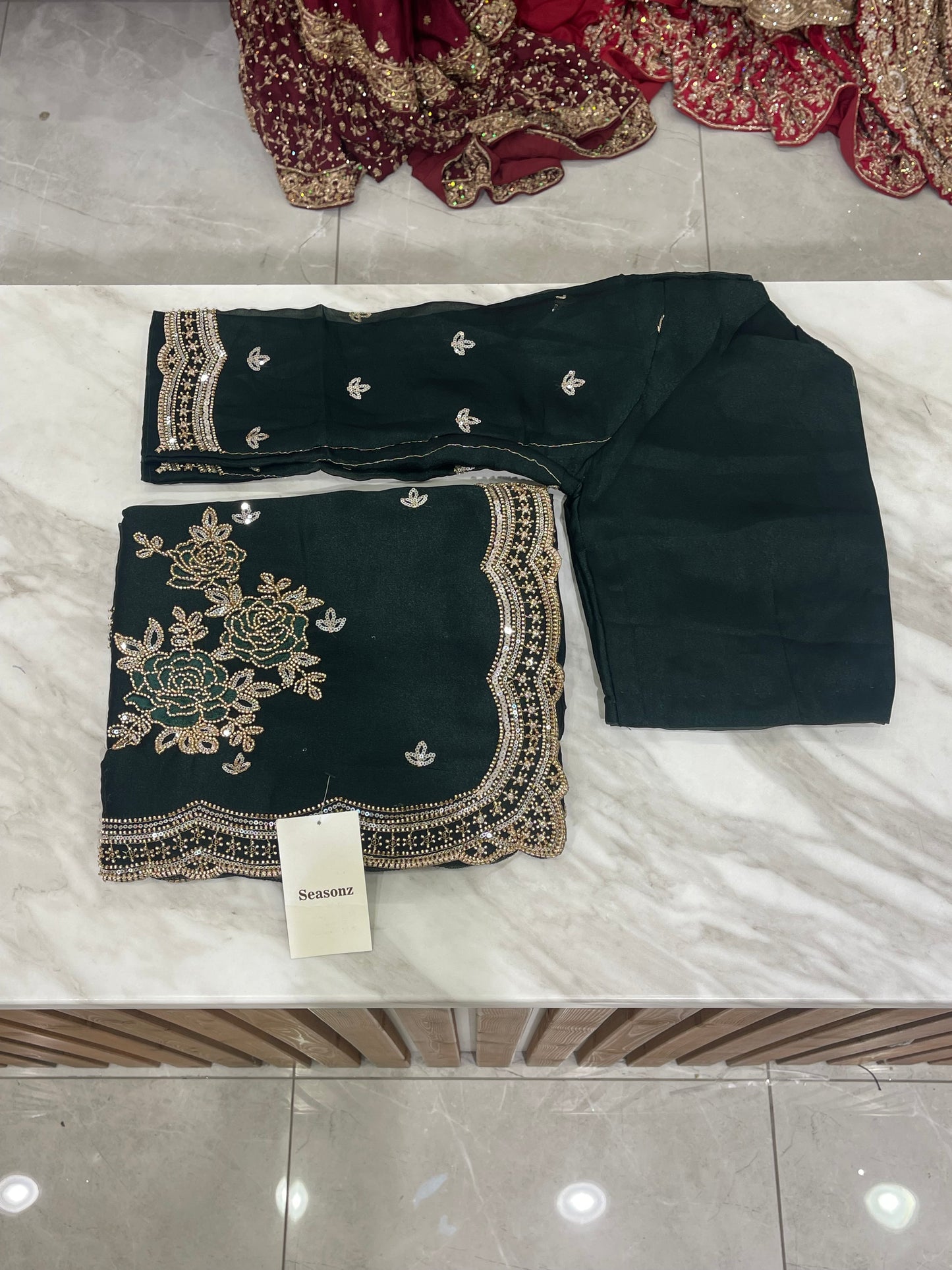 # 2213 Saree