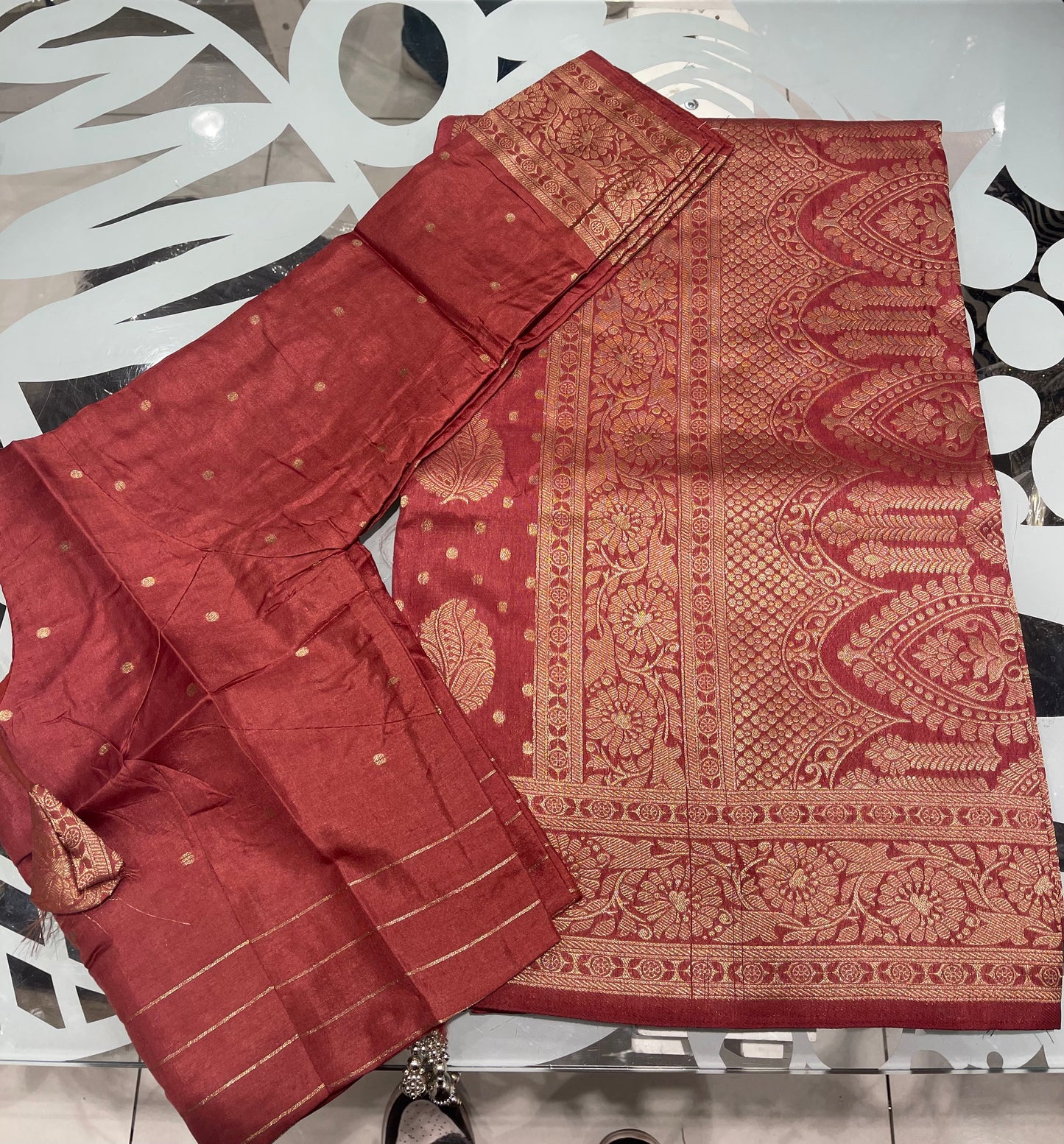 Kattan Butti saree